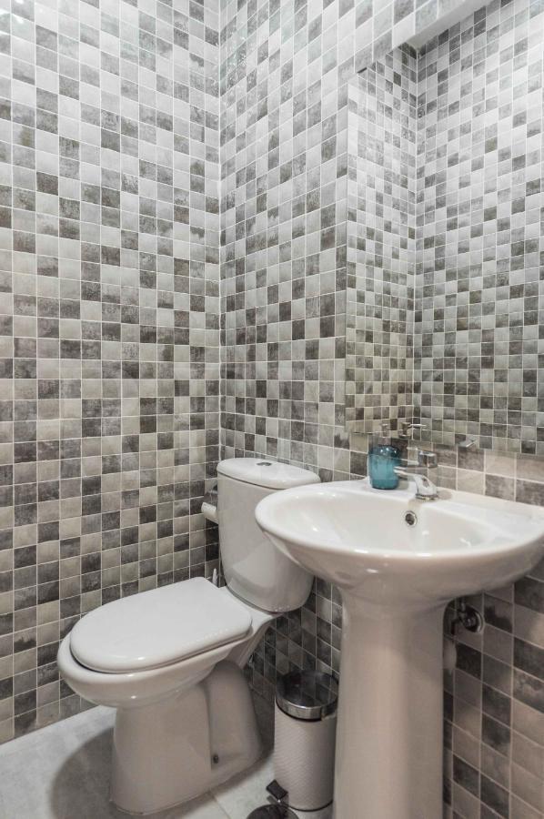 3Br Apartment With Parking And Patio In The Center By Rems Málaga Eksteriør bilde