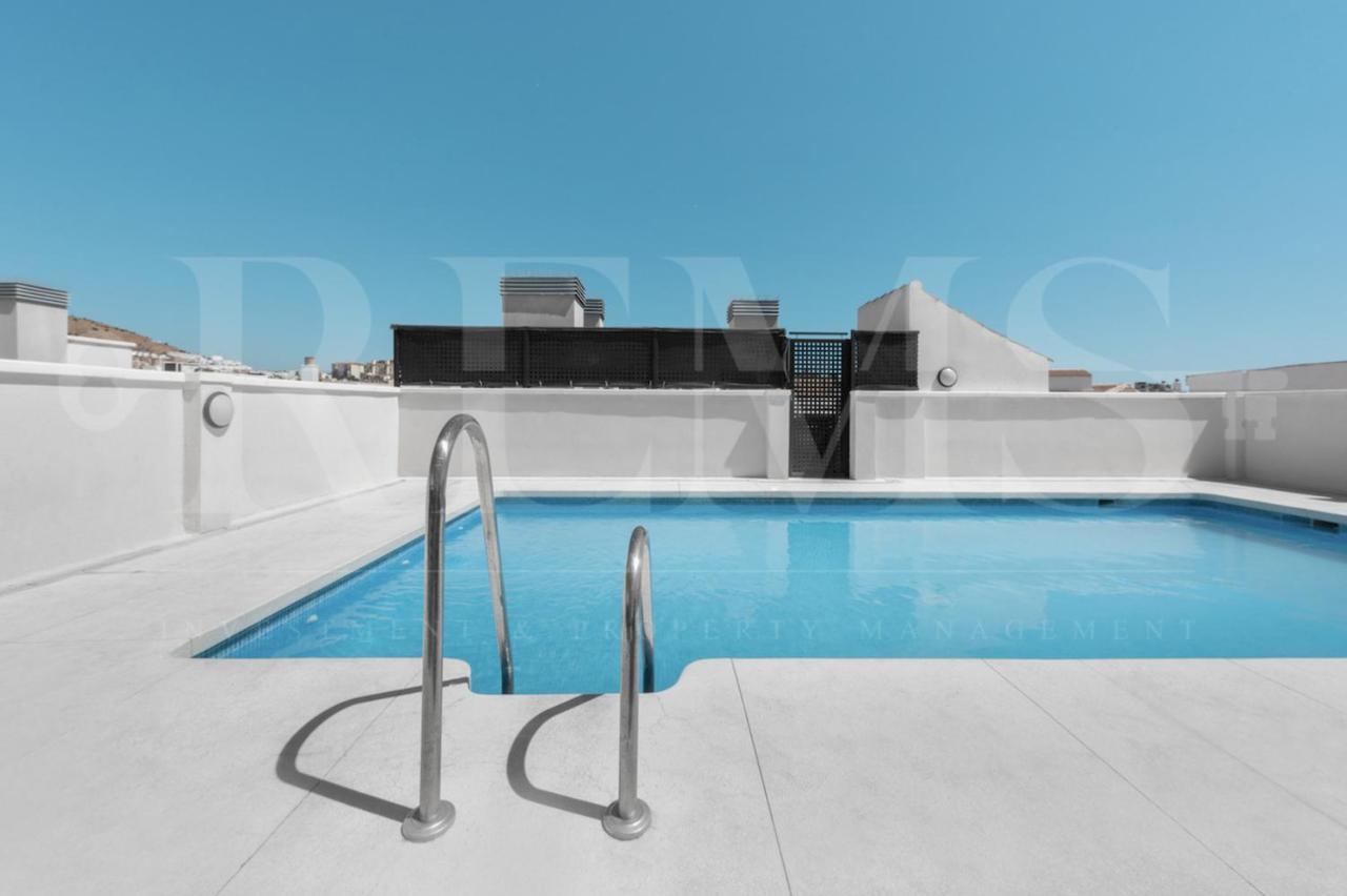 3Br Apartment With Parking And Patio In The Center By Rems Málaga Eksteriør bilde